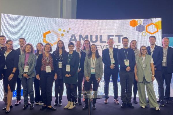 Group photo at the AMULET Final Event